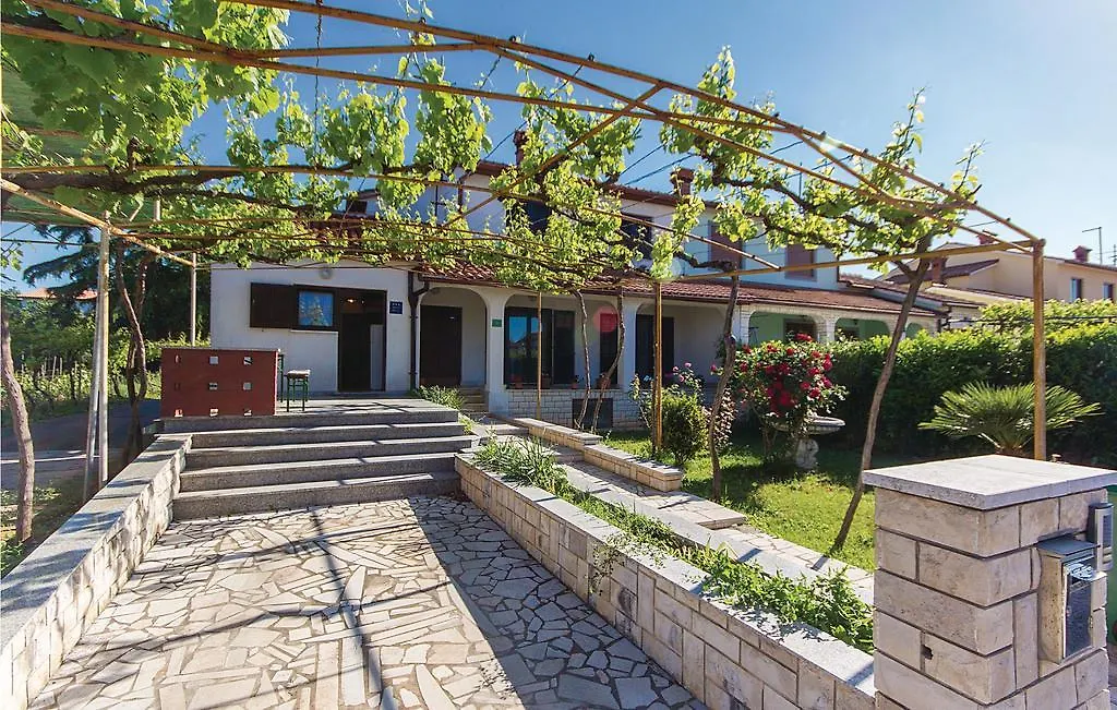 Apartment Pula 2 0*,  Croazia